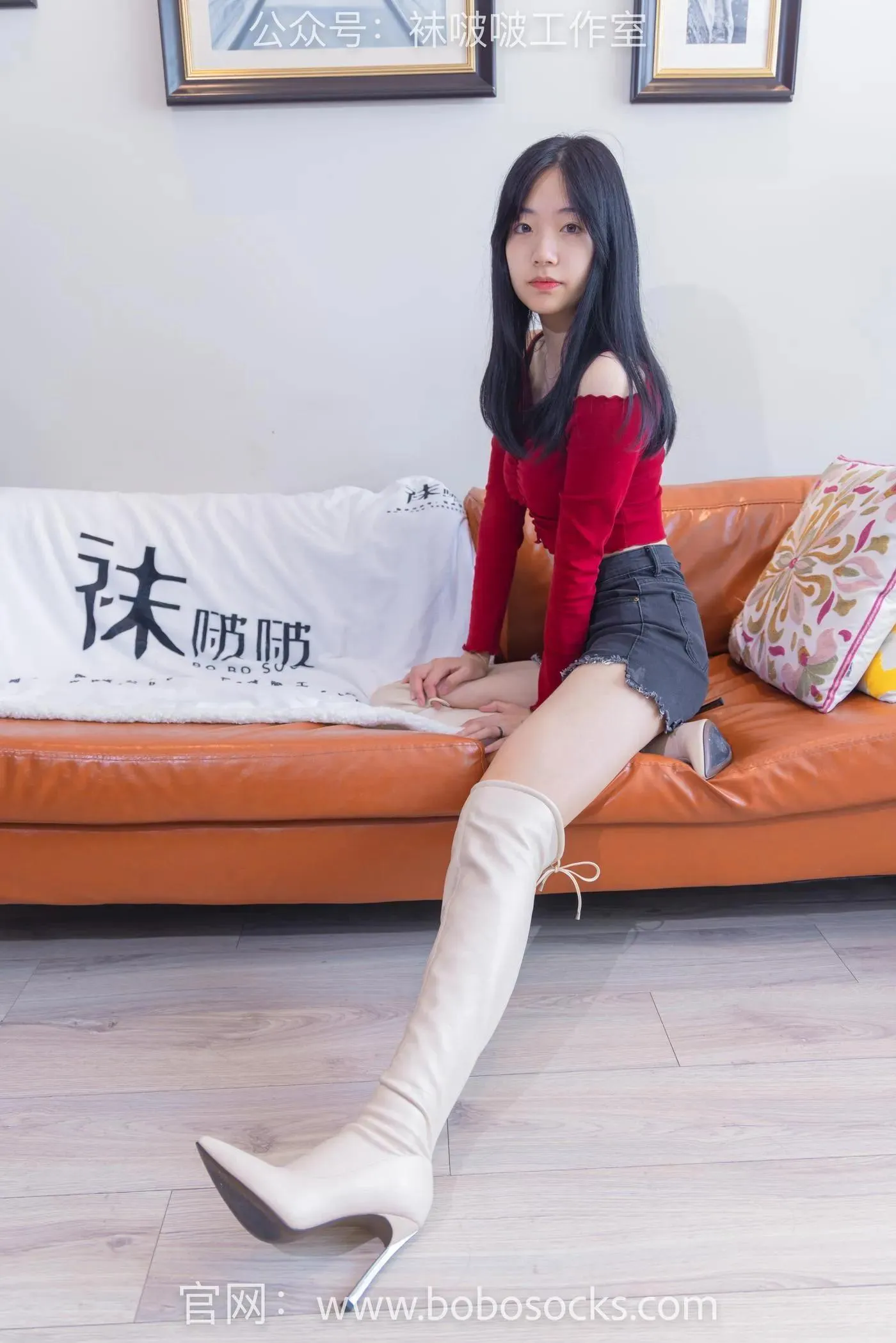[BoBoSocks袜啵啵]NO.120 小甜豆-高跟长靴、白棉袜、裸足 [170P]插图8